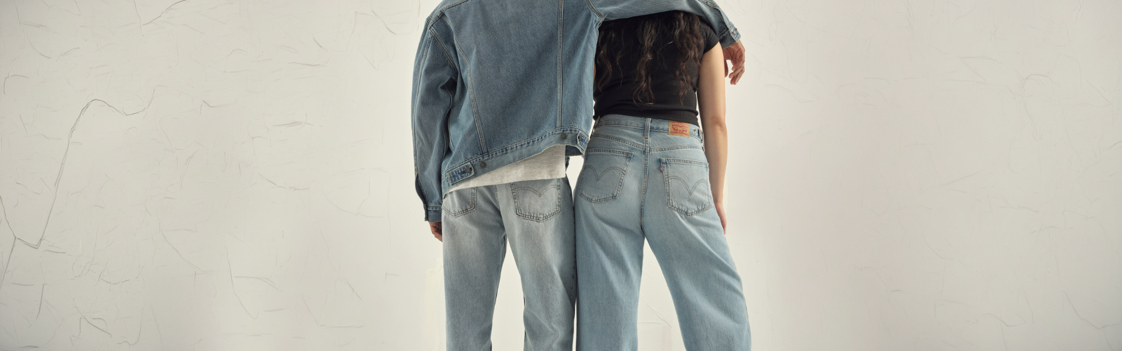 Hanches larges chez l’homme : comment composer sa tenue